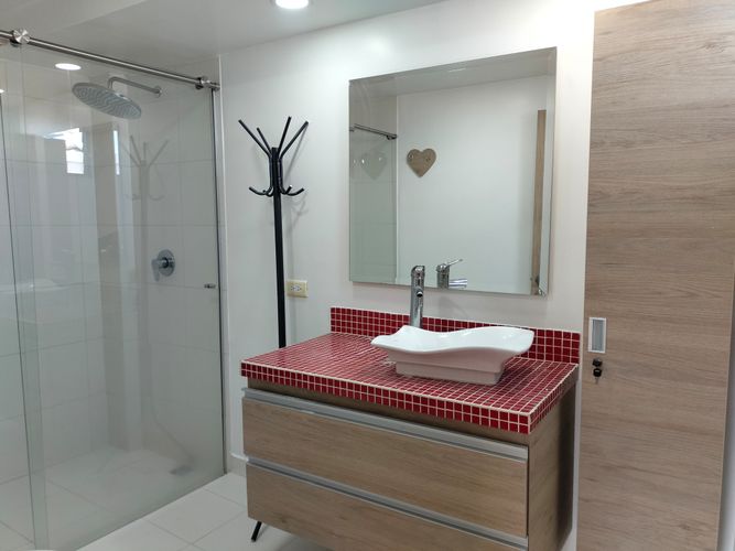 Apartamento de 3 alcobas en arriendo en Las Lomas, Medellín, 150 m² · foto 17 de 19