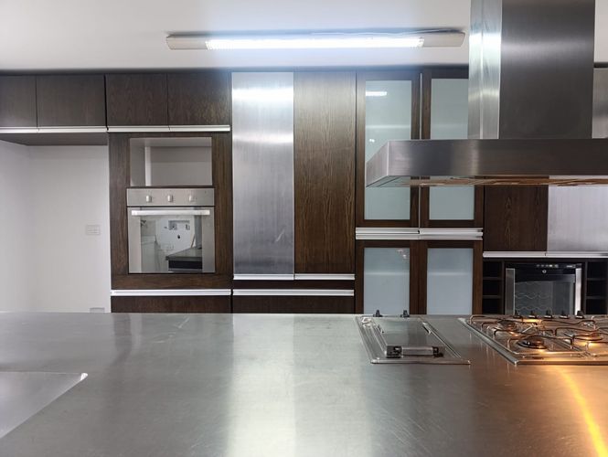 Apartamento de 2 alcobas en arriendo en El Poblado, Medellín, 150 m² · foto 6 de 18