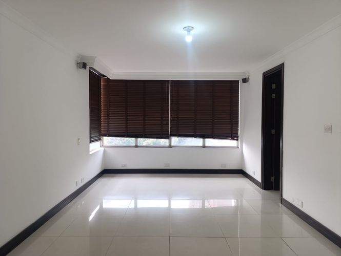 Apartamento de 2 alcobas en arriendo en El Poblado, Medellín, 150 m² · foto 9 de 18
