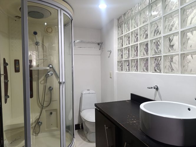 Apartamento de 2 alcobas en arriendo en El Poblado, Medellín, 150 m² · foto 16 de 18