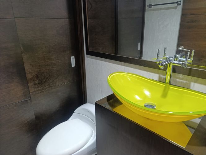 Apartamento de 2 alcobas en arriendo en El Poblado, Medellín, 150 m² · foto 17 de 18