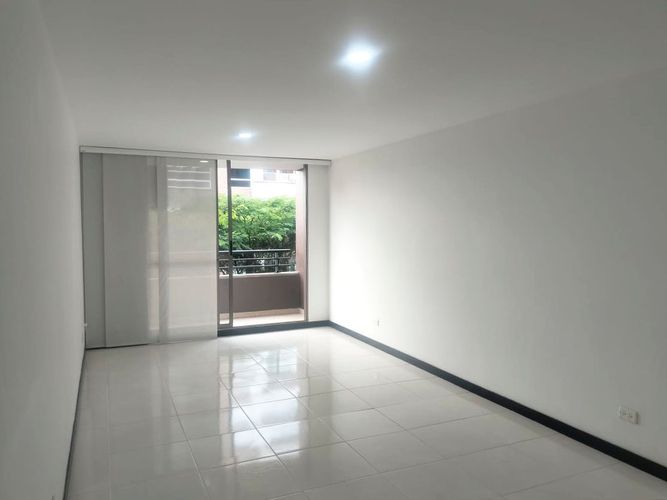 Apartamento de 3 alcobas en arriendo en Otraparte, Envigado, 98 m² · foto 2 de 18