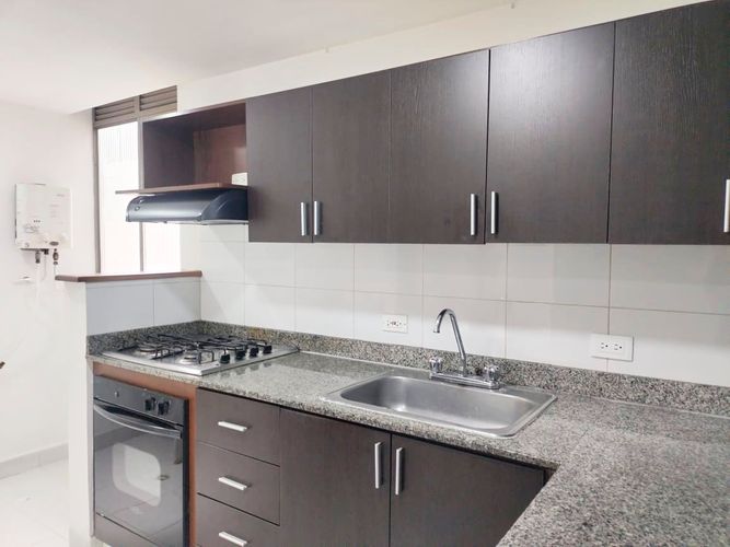 Apartamento de 3 alcobas en arriendo en Otraparte, Envigado, 98 m² · foto 5 de 18