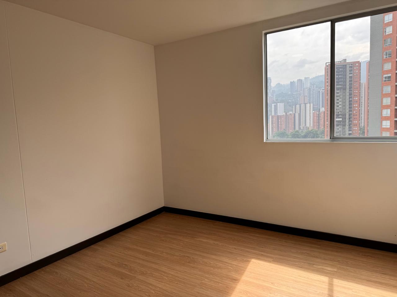 Apartamento en Arriendo en Cañaveralejo, Sabaneta - Miniatura 12