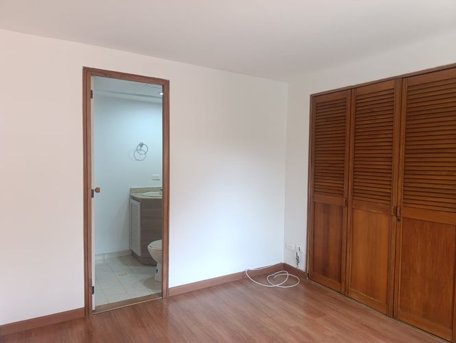 Apartamento de 1 alcoba en arriendo en Las Lomas, Medellín, 52 m² · foto 9 de 11