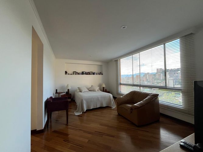 Apartamento de 3 alcobas en venta en El Poblado, Medellín, 167 m² · foto 9 de 17