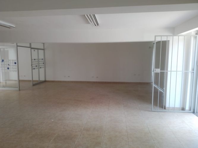 Oficina en arriendo en Belén, Medellín, 250 m² · foto 2 de 19