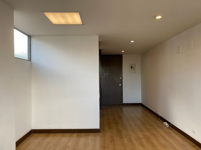 Oficina en arriendo en El Poblado, Medellín, 35 m² · foto 4 de 10