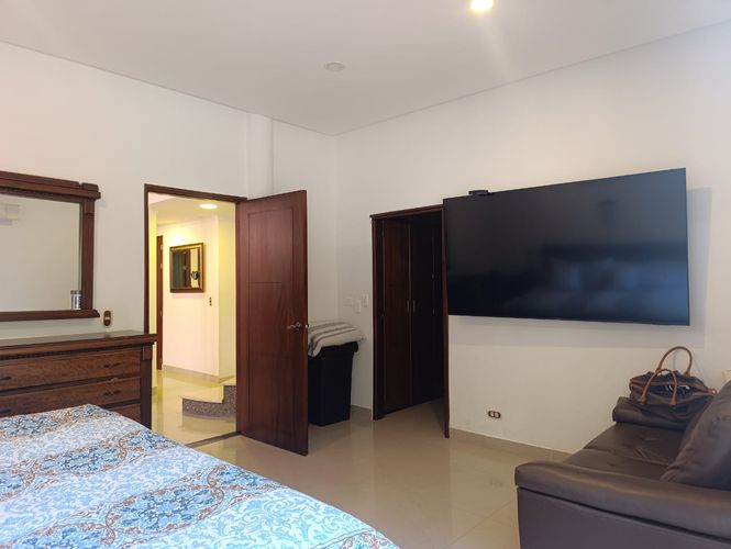 Casa de 4 alcobas en venta en El Poblado, Medellín, 425 m² · foto 9 de 19