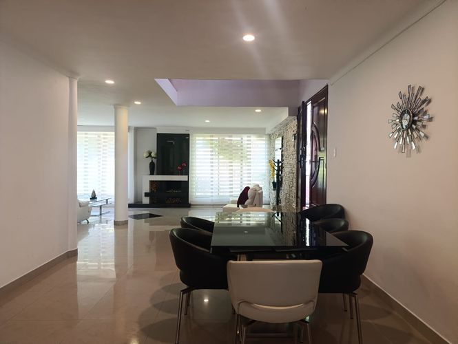 Casa de 4 alcobas en venta en El Poblado, Medellín, 425 m² · foto 10 de 19