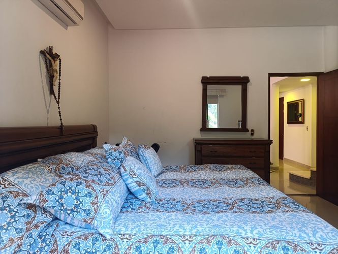 Casa de 4 alcobas en venta en El Poblado, Medellín, 425 m² · foto 14 de 19