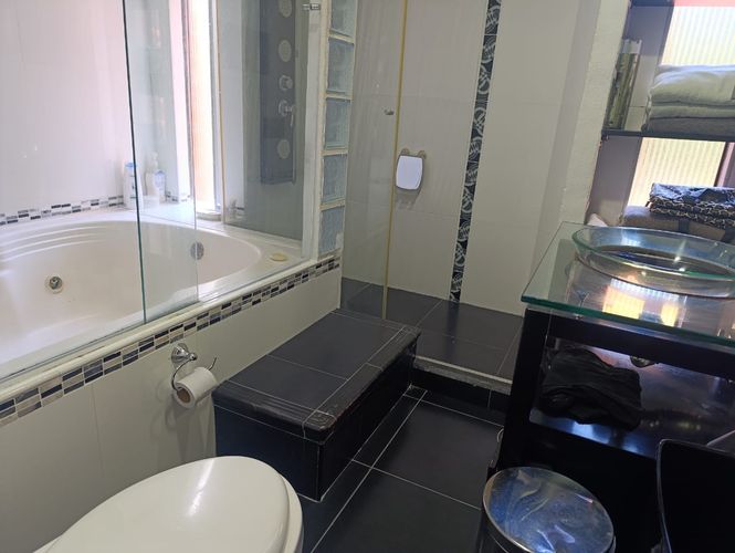 Casa de 4 alcobas en venta en El Poblado, Medellín, 425 m² · foto 17 de 19