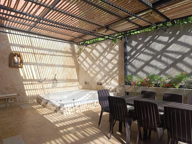 Casa de 4 alcobas en arriendo en El Poblado, Medellín, 425 m² · foto 19 de 19
