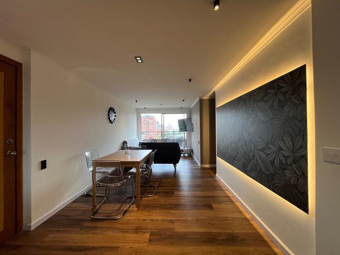 Apartamento de 3 alcobas en arriendo en El Poblado, Medellín, 81 m² · foto 2 de 15