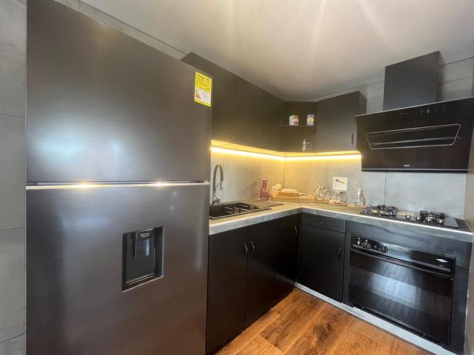 Apartamento de 3 alcobas en arriendo en El Poblado, Medellín, 81 m² · foto 4 de 15