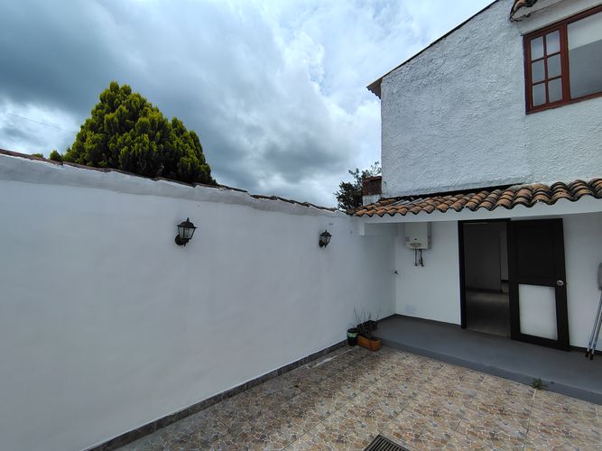 Casa de 5 alcobas en venta en San Jose De Bavaria, Bogotá, 170 m² · foto 9 de 24