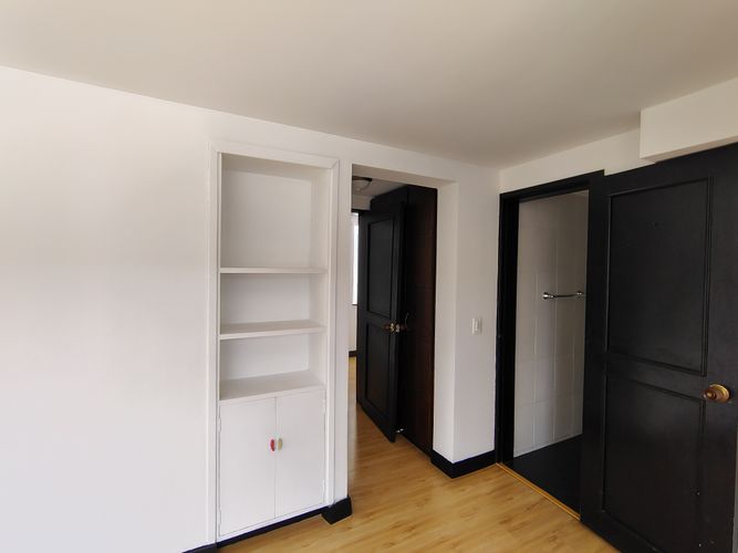 Casa de 5 alcobas en venta en San Jose De Bavaria, Bogotá, 170 m² · foto 18 de 24