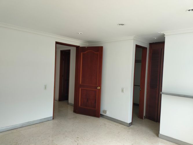 Apartamento de 3 alcobas en venta en El Poblado, Medellín, 154 m² · foto 7 de 20
