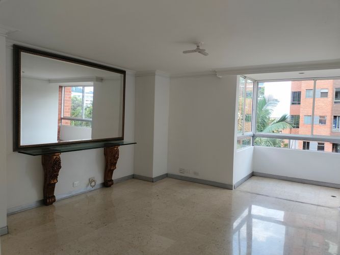 Apartamento de 3 alcobas en arriendo en El Poblado, Medellín, 154 m² · foto 14 de 20