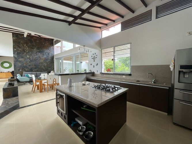 Casa de 3 alcobas en venta en Centro, Armenia, 290 m² · foto 4 de 24