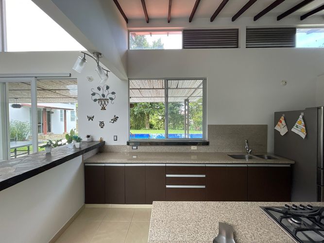 Casa de 3 alcobas en venta en Centro, Armenia, 290 m² · foto 6 de 24