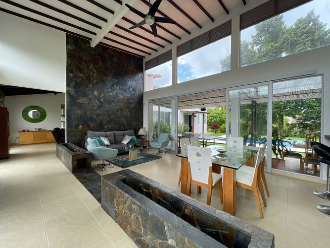 Casa de 3 alcobas en venta en Centro, Armenia, 290 m² · foto 8 de 24