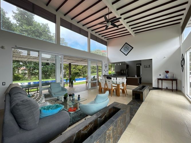 Casa de 3 alcobas en venta en Centro, Armenia, 290 m² · foto 9 de 24