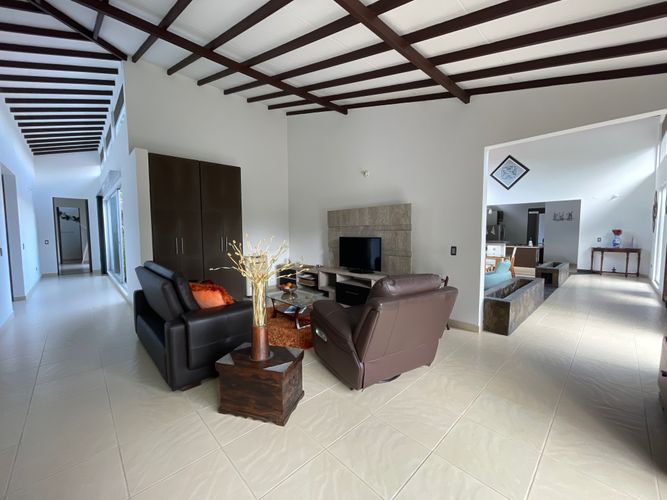 Casa de 3 alcobas en venta en Centro, Armenia, 290 m² · foto 18 de 24