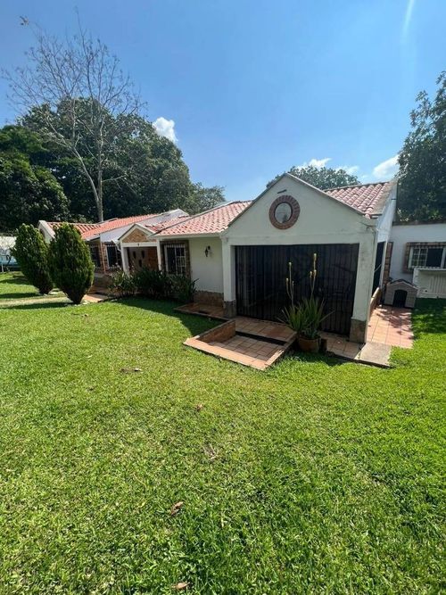 Casa de 4 alcobas en venta en La Mata, Piedecuesta, 270 m² · foto 2 de 13