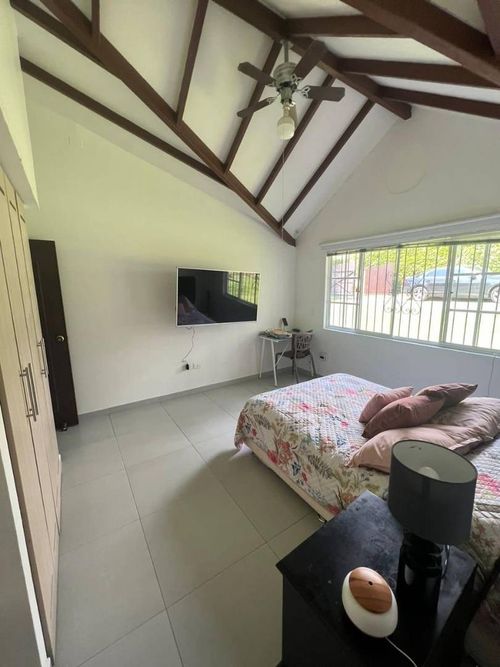 Casa de 4 alcobas en venta en La Mata, Piedecuesta, 270 m² · foto 11 de 13