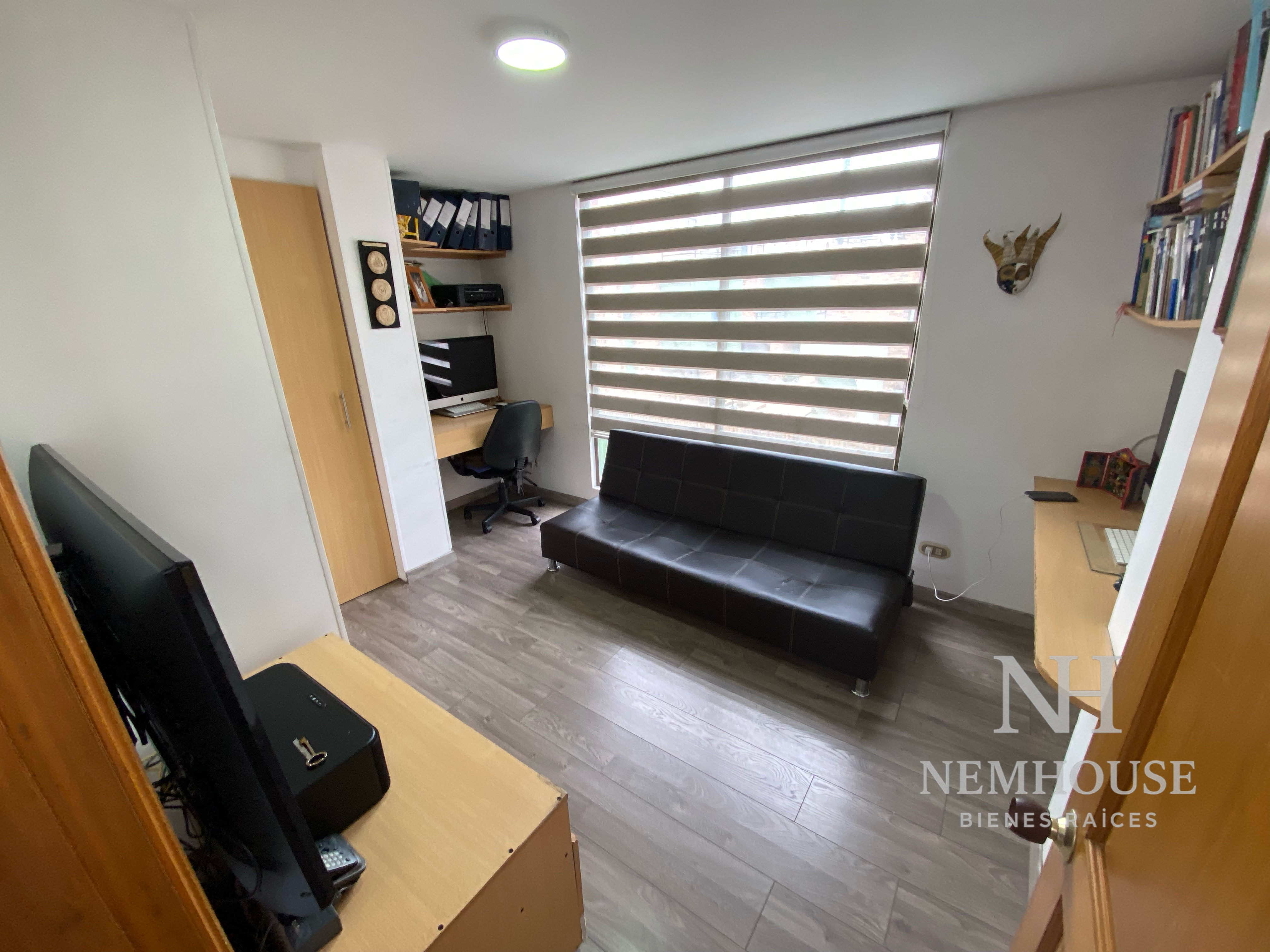 Casa en venta en Cedritos, Bogotá · foto 8 de 18