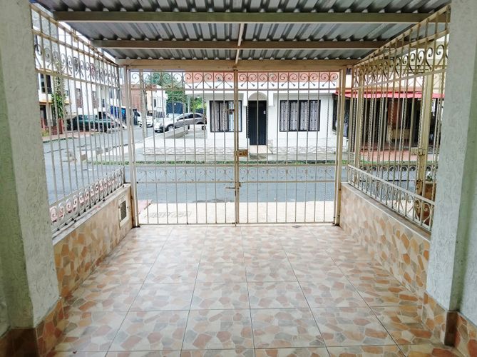 Casa de 6 alcobas en venta en Las Americas, Palmira, 170 m² · foto 2 de 24
