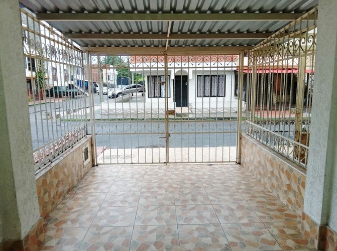 Casa de 6 alcobas en venta en Las Americas, Palmira, 170 m² · foto 20 de 24