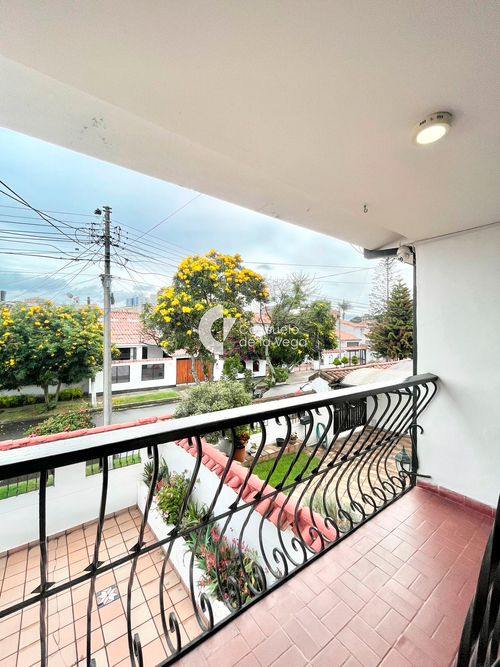 Apartamento de 5 alcobas en venta en Pontevedra, Bogotá, 360 m² · foto 6 de 16