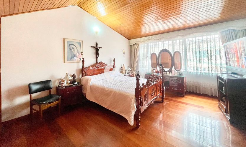 Apartamento de 5 alcobas en venta en Pontevedra, Bogotá, 360 m² · foto 11 de 16