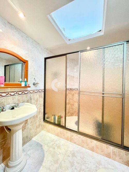 Apartamento de 5 alcobas en venta en Pontevedra, Bogotá, 360 m² · foto 13 de 16