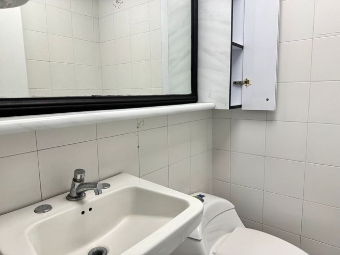 Oficina en arriendo en El Poblado, Medellín, 130 m² · foto 11 de 12