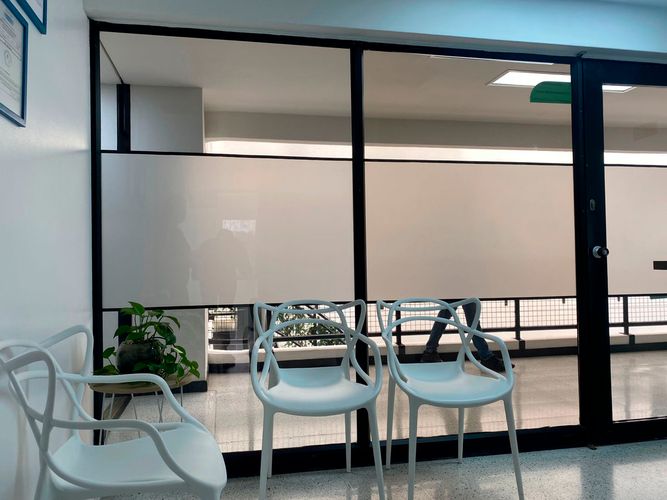 Consultorio en venta en El Poblado, Medellín, 39 m² · foto 5 de 6