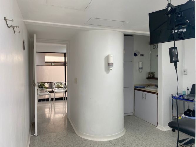 Consultorio en venta en El Poblado, Medellín, 39 m² · foto 6 de 6