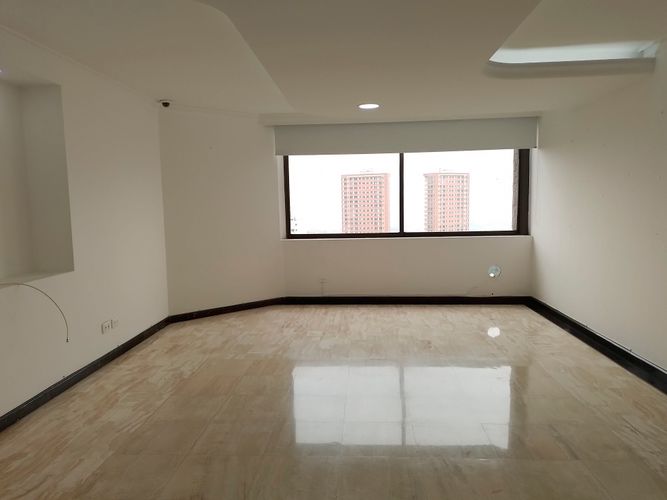 Apartamento de 4 alcobas en arriendo en El Poblado, Medellín, 468 m² · foto 8 de 19
