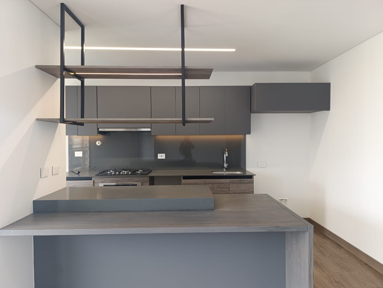 Apartamento en arriendo en El Poblado, Medellín · foto 6 de 19