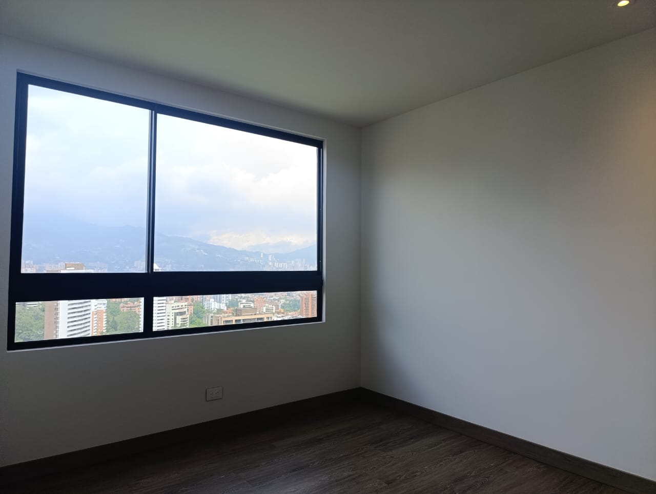 Apartamento en arriendo en El Poblado, Medellín · foto 10 de 19