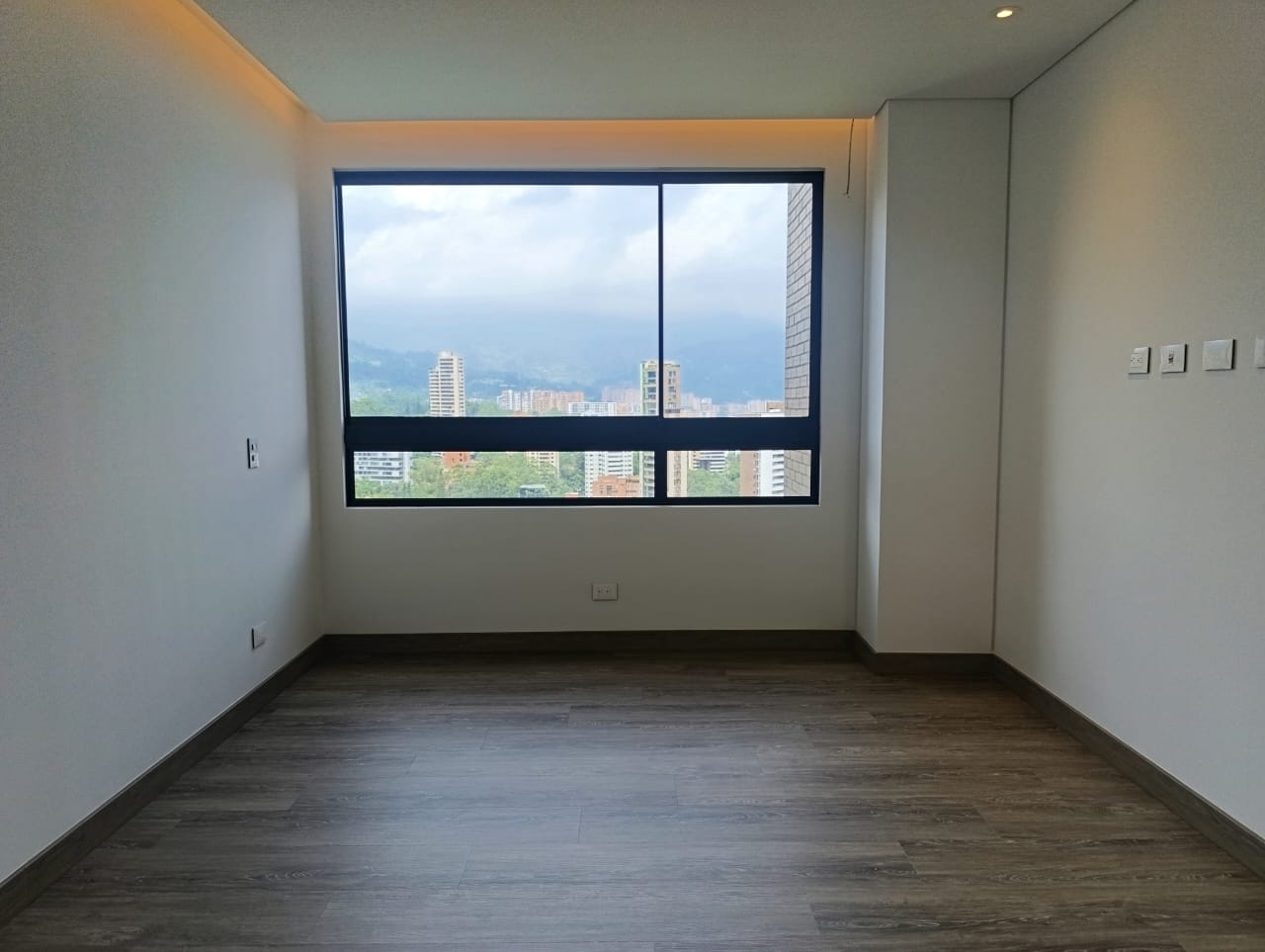 Apartamento en arriendo en El Poblado, Medellín · foto 12 de 19