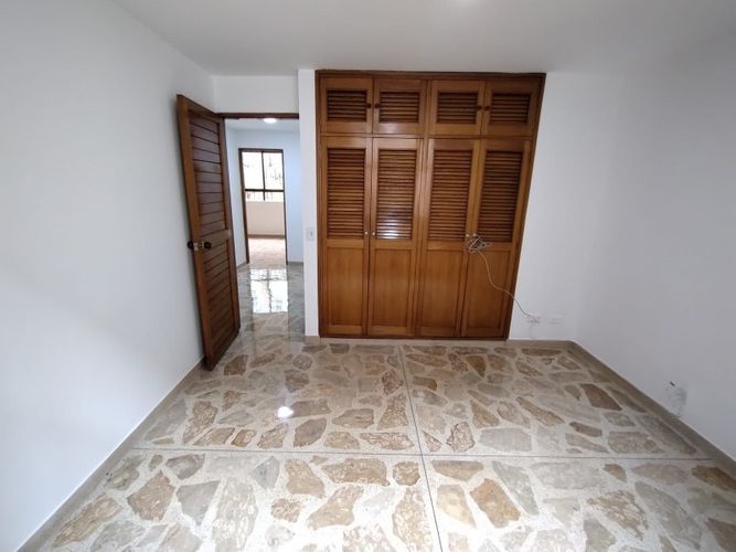 Apartamento de 3 alcobas en venta en Laureles, Medellín, 127 m² · foto 15 de 20