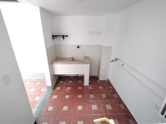Apartamento de 3 alcobas en venta en Laureles, Medellín, 127 m² · foto 20 de 20