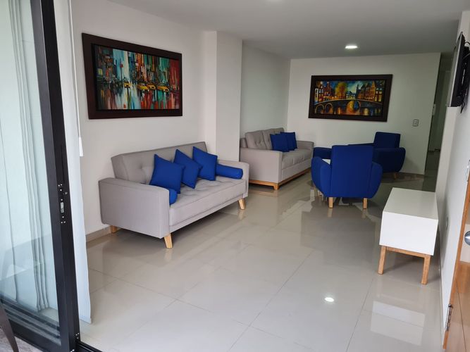 Apartamento de 3 alcobas en arriendo en Camino Verde, Envigado, 150 m² · foto 3 de 15