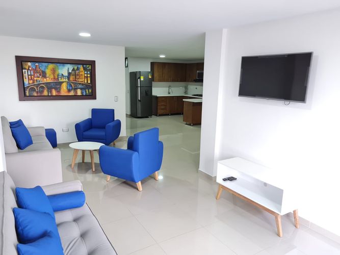 Apartamento de 3 alcobas en arriendo en Camino Verde, Envigado, 150 m² · foto 5 de 15
