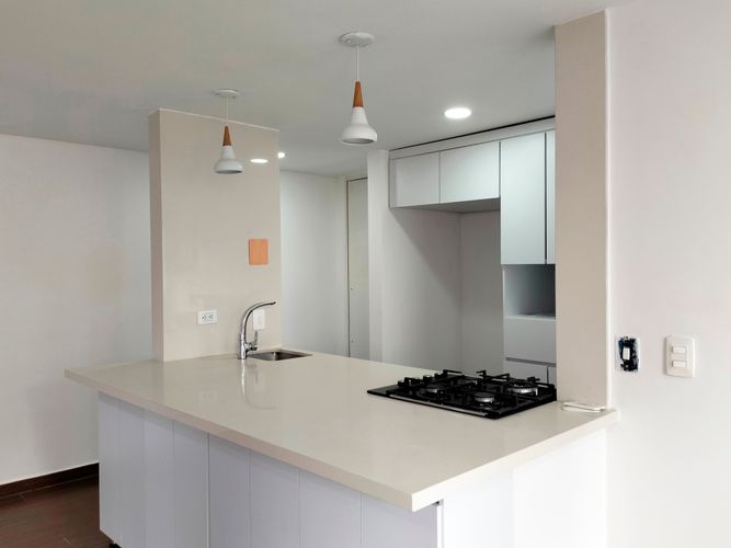 Apartamento de 3 alcobas en arriendo en El Poblado, Medellín, 20 m² · foto 3 de 15