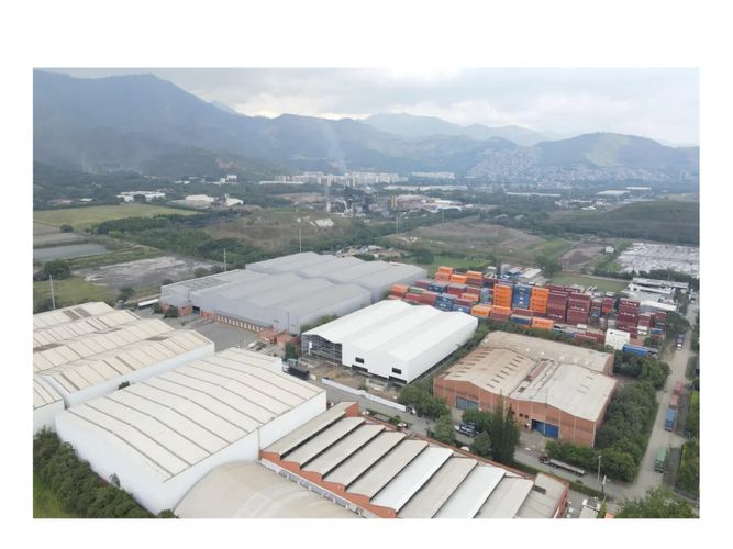 Bodega en arriendo en Zona Industrial, Yumbo, 4100 m² · foto 4 de 18