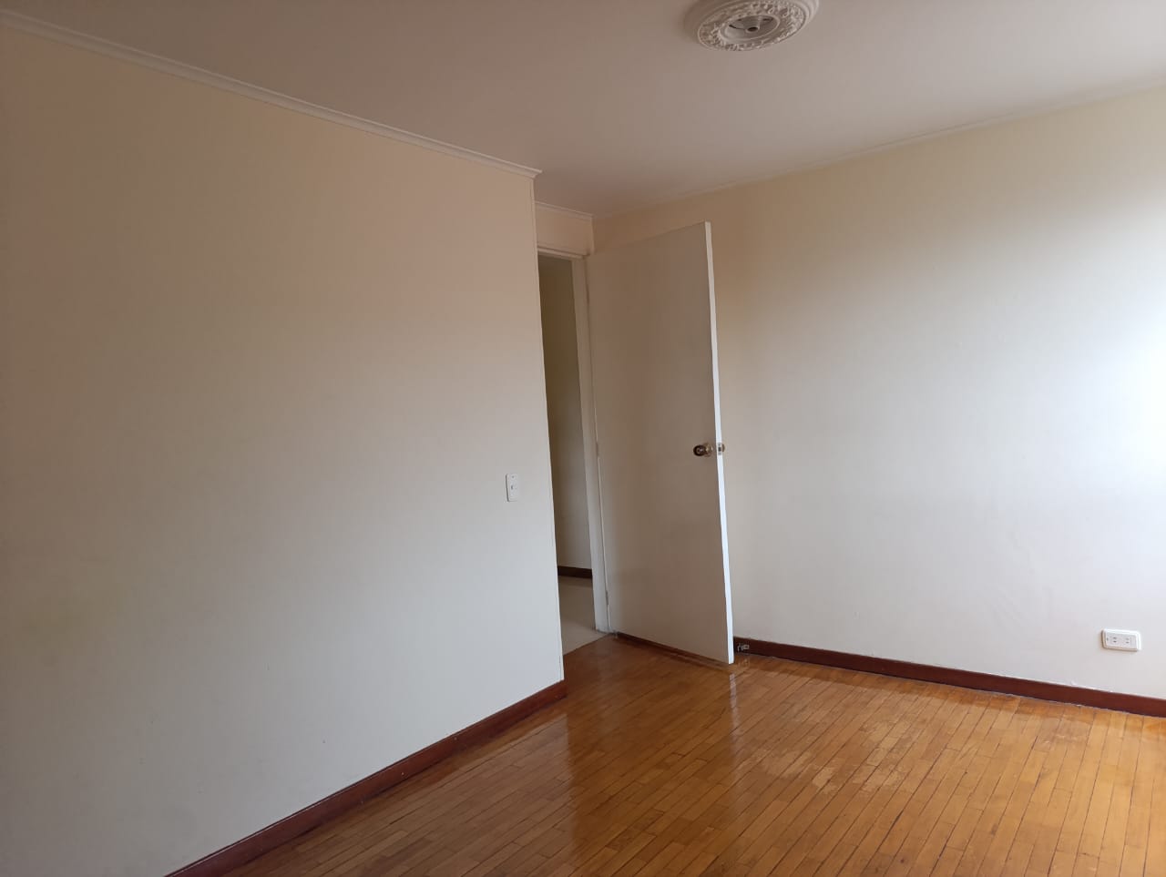 Apartamento en arriendo en El Poblado, Medellín · foto 5 de 16